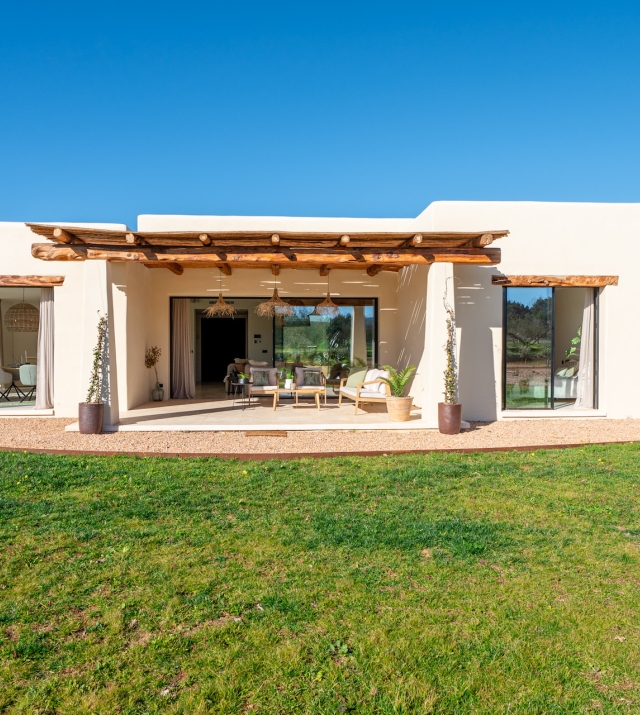 Resa Estates Ibiza te koop for sale finca modern front house.jpg